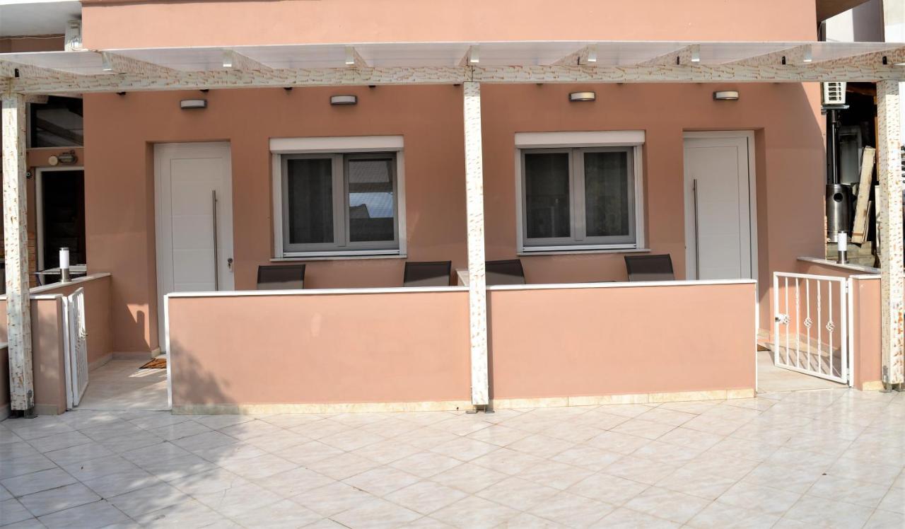 Ioni Rooms Potos Exterior photo